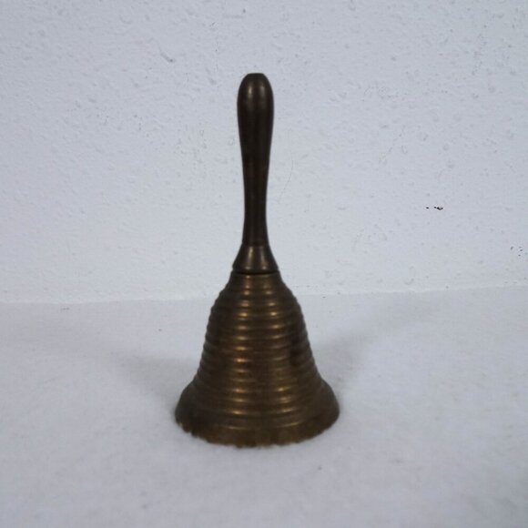Vintage Solid Brass Hand Bell 4 Inches Great Patina Nice Ring Dinner Front Desk - Picture 2 of 7